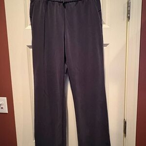 Lululemon  size 8 Womens Dark Charcoal Jogger Sweatpants with side pockets